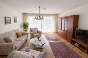 Provisionsfrei: Herrlicher Ausblick: Sonnige 3,5 Zimmer Wohnung mit 2 Balkonen und Garagenplatz – Die vollständige Adresse der Immobilie erhältst du vom Anbieter., 70619 Heumaden, Stuttgart – Vorschaubild 2