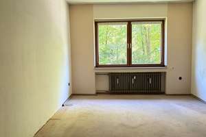Charmante Altbauwohnung mit Balkon, Garage und großem Gestaltungspotenzial im Essener Südviertel  – Richard-Wagner-Str. 74, 45128 Rüttenscheid, Essen – Vorschaubild 3