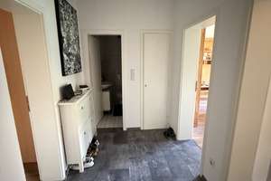 Wohlfühloase mit 300 m² Privatgarten – hochwertig sanierte 2,5-Zimmer-Wohnung mit Terrasse, EBK & Ho – Berchumer Str 8, 47137 Untermeiderich, Duisburg – Vorschaubild 7