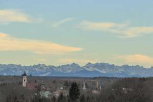 Wohnen über den Dächern: Schöne 2-Zimmer-Wohnung mit Süd-Balkon in Sendling