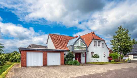 Bild von Attraktives Wohnhaus mit Praxisräumen
