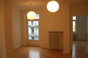 Charmante Altbau-Wohnung mit Balkon in Winterhude für Kapitalanleger / Eigennutzer von privat  – Bachstraße 141, 22083 Barmbek-Süd, Hamburg – Vorschaubild 5