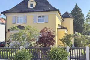 Großzügiges Einfamilienhaus mit Einliegerwohnung und Garten – Die vollständige Adresse der Immobilie erhältst du vom Anbieter., 1640 Coswig – Vorschaubild 1