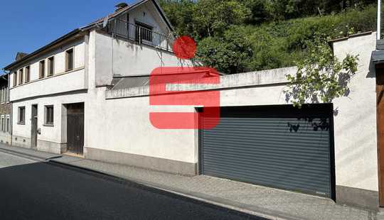 Bild von Alte Mauern, neues Leben - 
Historisches Flair mit Hof und Stellplatz 