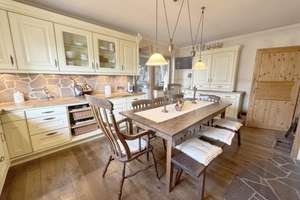 Chalet-Flair trifft rheinische Eleganz - stilvoll investieren! – Die vollständige Adresse der Immobilie erhältst du vom Anbieter., 53757 Sankt Augustin – Vorschaubild 3