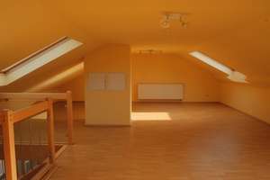 7-Zimmer Einfamilienhaus mit Garage in Neusäß – Die vollständige Adresse der Immobilie erhältst du vom Anbieter., 86356 Neusäß – Vorschaubild 7