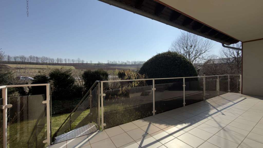 Immobilie in Ebergötzen - Unternehmertraum! Ihr neuer Firmensitz - Wohn- und Geschäftshaus mit großem Grundstück und Garagen - Bild 2