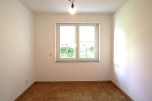 Ruhige 2-Zimmer-Erstbezugwohnung Innenstadt mit Terrasse und kleinem Garten – Die vollständige Adresse der Immobilie erhältst du vom Anbieter., 72764 Reutlingen-Mitte, Reutlingen – Vorschaubild 4