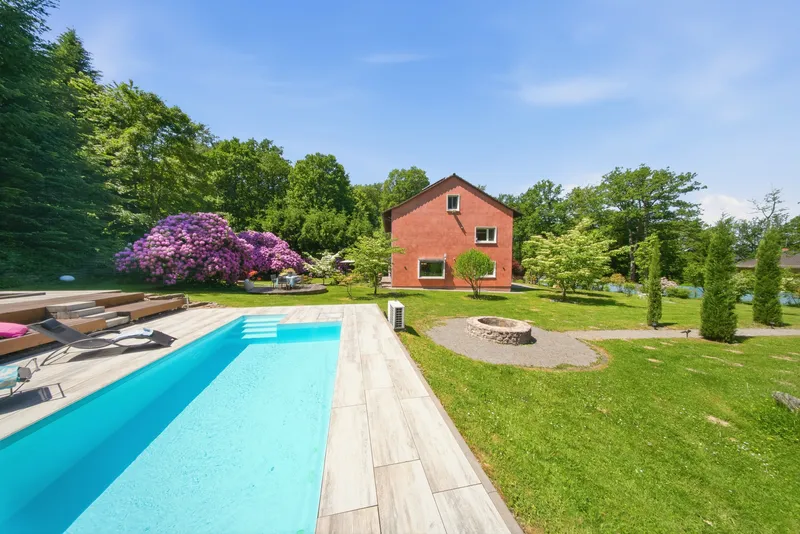 6BR Mansion – Pforzheim (Buckenberg) – park-like estate with pool & solar - 2