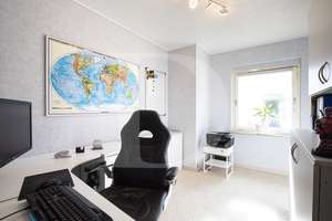Modernisierter Flachdach-Bungalow mit Terrasse, Wintergarten und vier Garagen – Die vollständige Adresse der Immobilie erhältst du vom Anbieter., 26389 Aldenburg, Wilhelmshaven – Vorschaubild 8