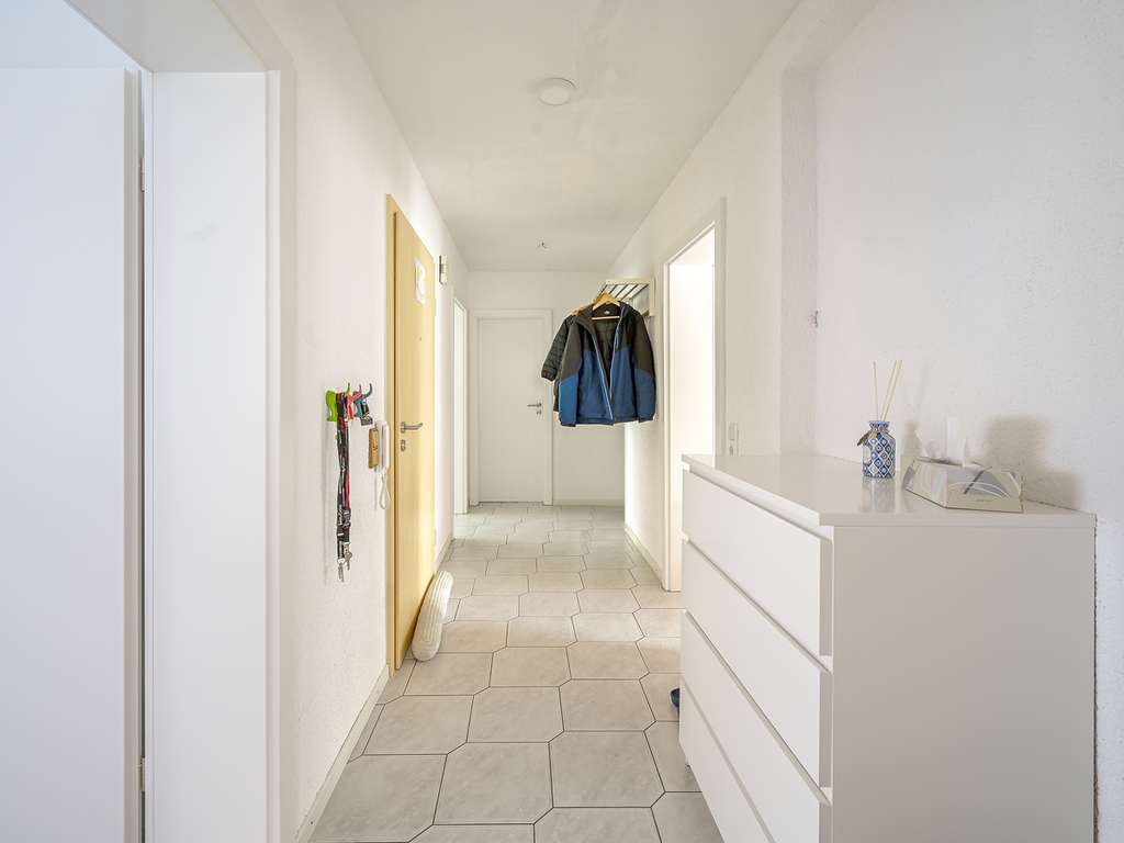 Immobilie in Oberhausen-Rheinhausen - Kapitalanlage mit Substanz: Mehrparteienhaus mit Entwicklungspotenzial - Bild 1