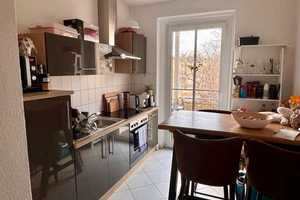 2 Zi Wohnung mit Einbau-Küche Zentrum, uninah, Strassenbahn, Balkon ins Grüne, 2 abschl. Kammern, Wä – Reitbahnstrasse 23a, 9111 Chemnitz – Vorschaubild 1