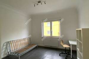 Helle geräumige 4-Zimmer Wohnung geeignet als Monteurwohnung oder als Studenten-WG – Uhlbacher Str. 76, 70329 Obertürkheim (Ortsteil), Stuttgart – Vorschaubild 4