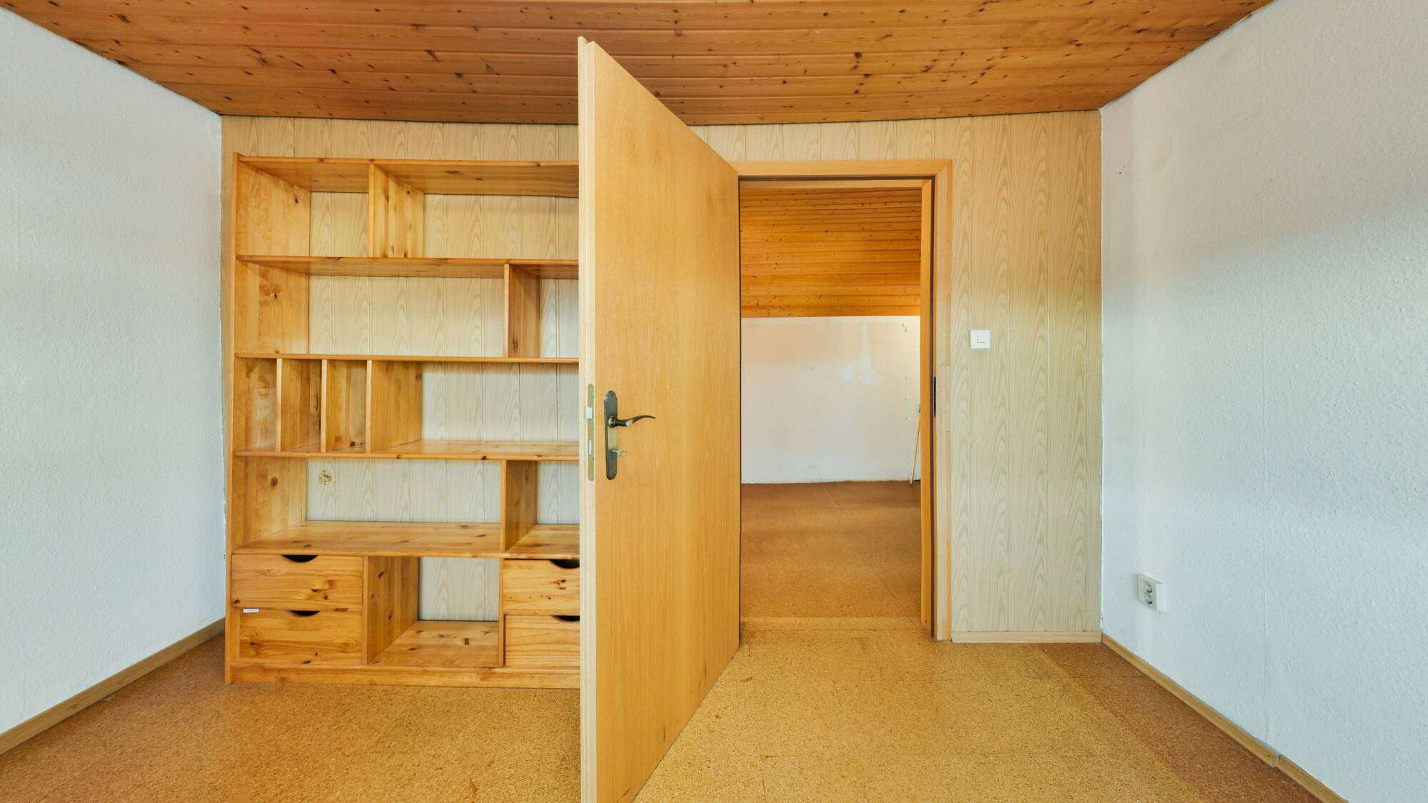 Immobilie in Erlenbach - Familiengerechtes EFH auf 753 m² – viel Platz, Gestaltungsfreiheit & weiter Blick ins Grüne - Bild 6