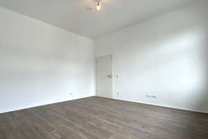 ++ Attraktive 2-Zimmer-Wohnung mit moderner Einbauküche in Remscheid ++ – Strucker Str. 8 2. OG li., 42853 Struck, Remscheid – Vorschaubild 4