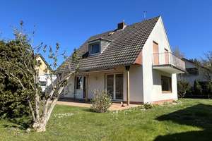 TOP-PREIS! Freistehendes Einfamilienhaus in Waldrandlage Alfter-Witterschlick
 – Die vollständige Adresse der Immobilie erhältst du vom Anbieter., 53347 Alfter – Vorschaubild 1