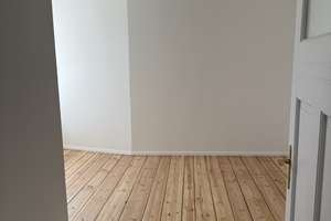 Stilvoller Erstbezug in der Waldstraße: 5. Obergeschoss mit Balkon und edlen Echtholzdielen – Waldstraße 55, 10551 Moabit, Berlin – Vorschaubild 6