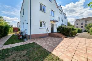 SPACIOUS AND ONLY 13 MINUTES TO CLAY! High-quality corner townhouse with garden, whirlpool, & garage – Die vollständige Adresse der Immobilie erhältst du vom Anbieter., 65203 Biebrich, Wiesbaden – Vorschaubild 29