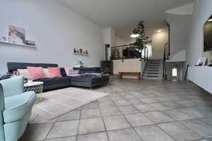 Wohnen auf mehreren Ebenen: Split- Level- Reihenmittelhaus mit Garten und Garage in MG- Lürrip! – Mönchengladbach – Vorschaubild 2