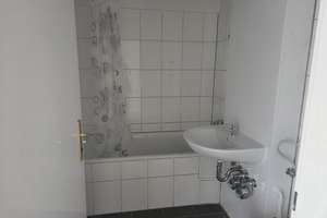 Frisch renovierte familienfreundliche 3-Zimmer-Wohnung mit Balkon – Hasselstraße 112, 42651 Solingen-Mitte, Solingen – Vorschaubild 5