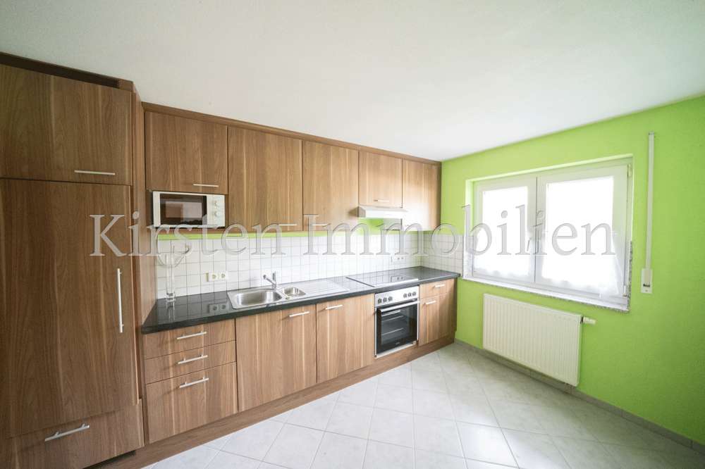 Immobilie in Rosenfeld - Top Lage! Modernes Generationenhaus mit 3 sep. Wohnungen Bj 1993, Doppelgarage! - Bild 16