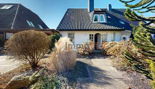 Bild von Doppelhaushälfte am Knoops Park mit viel Platz und Gartenidylle
