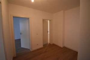 Sackgassenlage! Moderne 2-Zi-Whg mit Balkon in ruhiger Lage – Ottweilerstraße 25, 40476 Derendorf, Düsseldorf – Vorschaubild 3