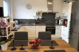 Stilvolle, neuwertige 3-Raum-Wohnung mit Balkon und Einbauküche in Hanau Pioneer-Park – Main-Kinzig-Kreis – Vorschaubild 3