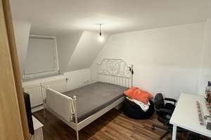 Schöne Dachgeschosswohnung mit zwei Badezimmern  – Die vollständige Adresse der Immobilie erhältst du vom Anbieter., 45127 Stadtkern, Essen – Vorschaubild 4