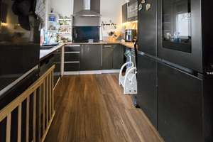 Ein Zuhause zum Ankommen: neuwertiges EFH in ruhiger Familienlage nahe Berlin – Unter den Kiefern 2a, 14641 Wustermark – Vorschaubild 3