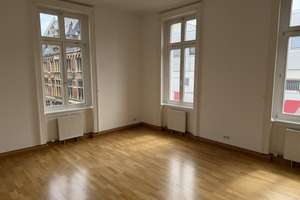 Exklusive Altbauwohnung: 5 Zimmer & 120 m² – urbanes Wohnen mitten in der Innenstadt – Langgasse 12, 65183 Mitte, Wiesbaden – Vorschaubild 7