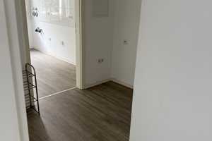 Studentenwhg. 2 ZKDB mit gehobener Innenausstattung mit Balkon und EBK in Köln Neuehrenfeld – Herkulesstr. 37, 50823 Köln – Vorschaubild 2