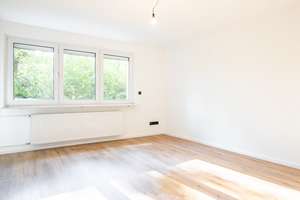 KEINE KÄUFERPROVISION Schick sanierte Erdgeschosswohnung mit Westbalkon in Bielefeld Sennestadt – Die vollständige Adresse der Immobilie erhältst du vom Anbieter., 33689 Sennestadt, Bielefeld – Vorschaubild 3