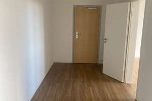 Zentral. Urban. Vielseitig.: 3 Zimmer zwischen Uni & Hauptbahnhof – Hochschulstr. 34, 1069 Südvorstadt-Ost, Dresden – Vorschaubild 3