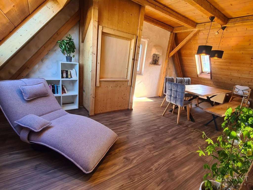Immobilie in Füssen - Großzügige Dachgeschoss-Wohnung mit ausgebautem Dachspitz & Gemeinschaftsgarten - Bild 4