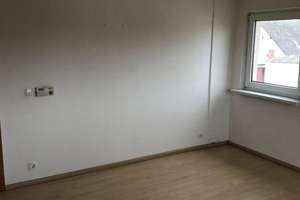 2 Zimmer-Küche-Bad, Dachgeschoss  – Die vollständige Adresse der Immobilie erhältst du vom Anbieter., 56070 Bubenheim, Koblenz – Vorschaubild 3