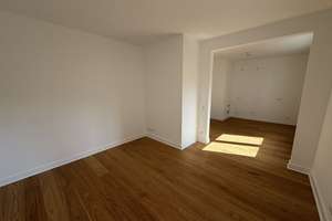 Hochwertig sanierte 2-Zimmer-Wohnung mit Balkon in Düsseldorf-Oberkassel – 40545 Oberkassel, Düsseldorf – Vorschaubild 2