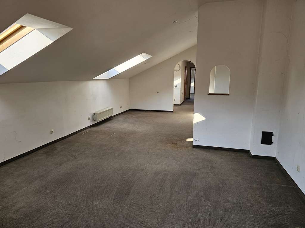 Immobilie in Bad Feilnbach - Mit Blick auf den Wendelstein!
Freie 2-Zi.-ETW mit TG-Stellplatz im Ortskern von Bad Feilnbach! - Bild 4