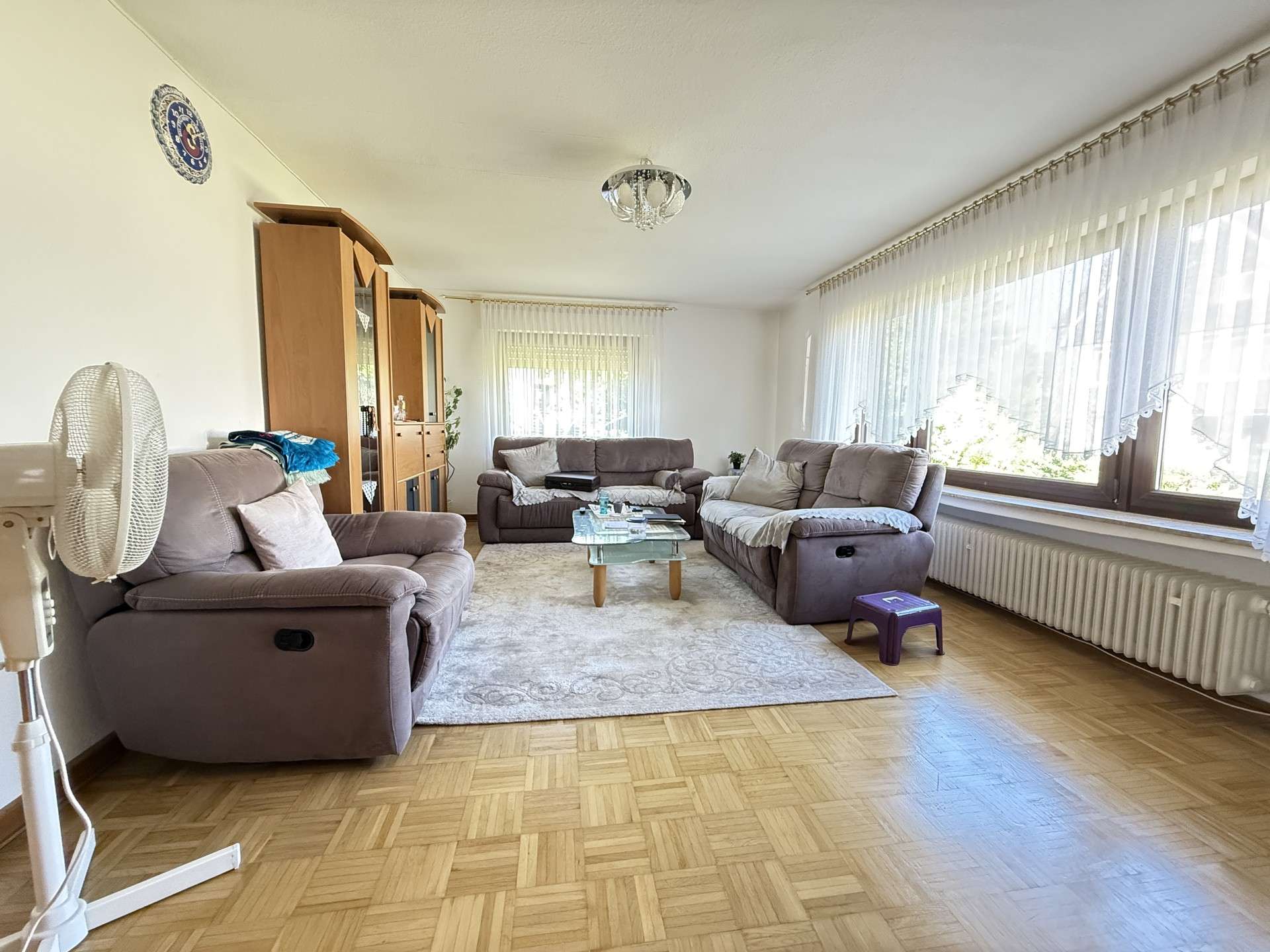 Immobilie in Betzdorf - Solides Einfamilienhaus auf sonnigem Eckgrundstück 
mit Garage - nahe Zentrum! - Bild 5