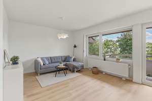 ++Wunderschöne 3 Zimmer mit Tageslichtbad, Balkon und Einzelgarage++ – Langgasse 57, 88662 Überlingen – Vorschaubild 2