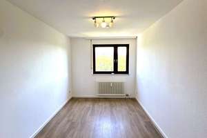 Wohnen mit Komfort: 4,5-Zimmer-Wohnung mit tollem Ausblick und TG in ruhigem Stuttgart-Weilimdorf! – Die vollständige Adresse der Immobilie erhältst du vom Anbieter., 70499 Weilimdorf (Ortsteil), Stuttgart – Vorschaubild 16
