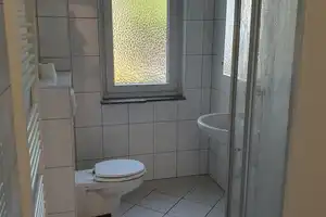 Schöne und vollständig renovierte 2-Zimmer-Erdgeschosswohnung mit Balkon und EBK in Wuppertal – Hohenstein 146, 42283 Wuppertal – Vorschaubild 7