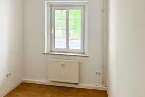 Kleine 3-Raum-Wohnung mit Loggia/Tageslichtbad mit Dusche  – 4179 Neulindenau, Leipzig – Vorschaubild 5