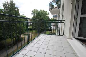 Attraktive und helle 2-Zimmer-Wohnung in der Eginhardstraße – 2. Obergeschoss mit Balkon und Aufzug – Die vollständige Adresse der Immobilie erhältst du vom Anbieter., 10318 Karlshorst, Berlin – Vorschaubild 1