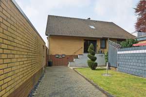 Wohnen, Vermieten, Möglichkeiten schaffen – großzügiges Zweifamilienhaus mit Einliegerwohnung – Die vollständige Adresse der Immobilie erhältst du vom Anbieter., 31535 Neustadt am Rübenberge – Vorschaubild 2