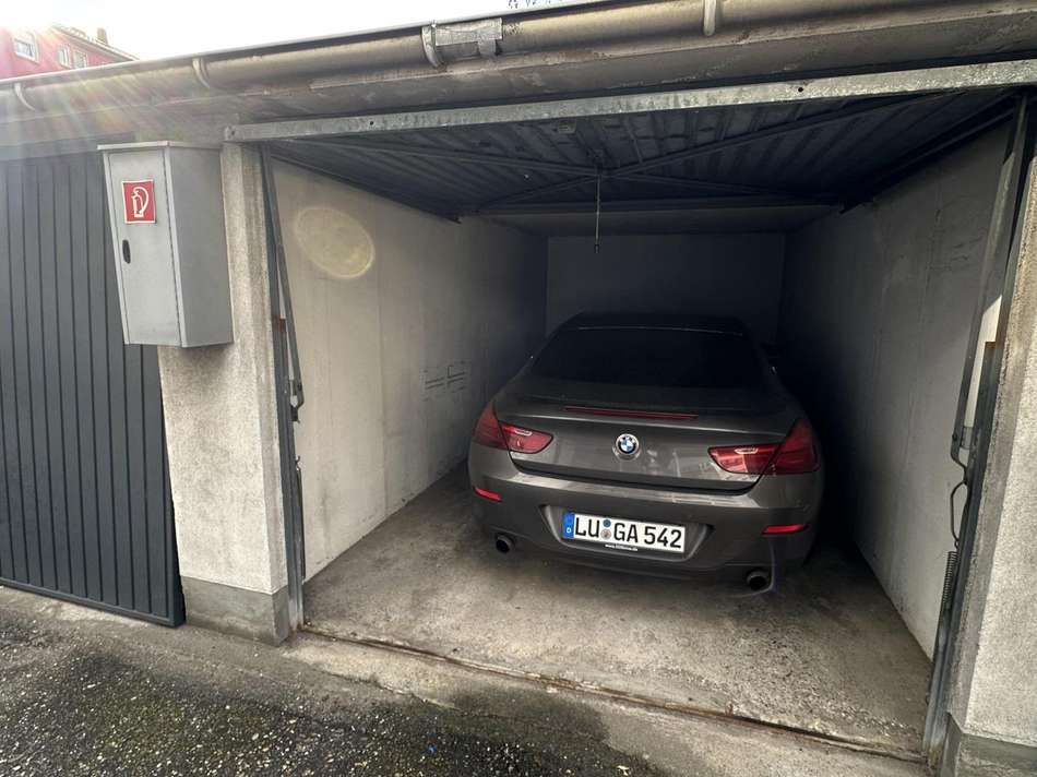 Garage mit separatem Grundbuch