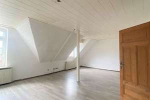 Familienfreundliche Dachgeschosswohnung in Waltrop. – Dortmunderstr. 125, 45731 Waltrop – Vorschaubild 2