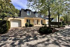 ***MG-BESTLAGE*** Exklusive Miet-VILLA im MEDITERRANEN Stil***MÖBLIERT***MAXIMALE Privatsphäre*** – Die vollständige Adresse der Immobilie erhältst du vom Anbieter., 41063 Windberg, Mönchengladbach – Vorschaubild 4