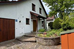 Provisionsfrei - Charmantes Einfamilienhaus mit Südgarten und Gestaltungspotenzial in Großhadern – Würmtalstr. 29, 81375 Großhadern, München – Vorschaubild 2