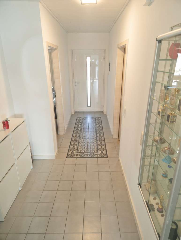 Immobilie in Hargesheim - Sofort nutzbare Einheit + gesicherte Zukunftsoption - zweiteiliges Wohnen mit Substanz - Bild 2